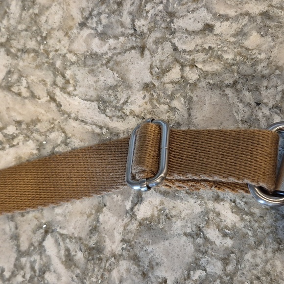 B. Makowsky Silver Distressed Leather Crossbody Handbag - Picture 11 of 13